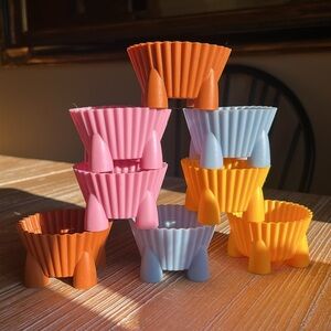 8 Wilton Silicone Cupcake Cookware Unique Feet/Stand.